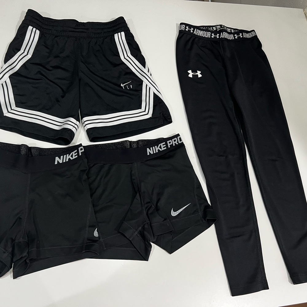 Bundle of 4 - Nike Pro and Under Armour (XS)